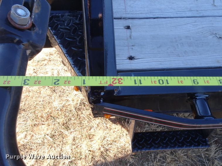 image for item GC9093 2018 Diamond C equipment trailer