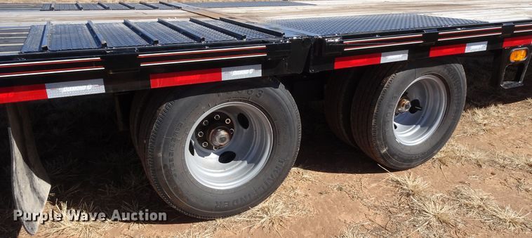 image for item GC9093 2018 Diamond C equipment trailer