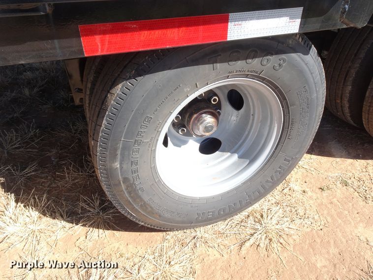 image for item GC9093 2018 Diamond C equipment trailer