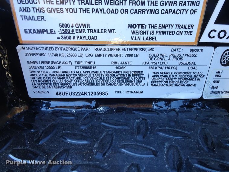 image for item GC9093 2018 Diamond C equipment trailer