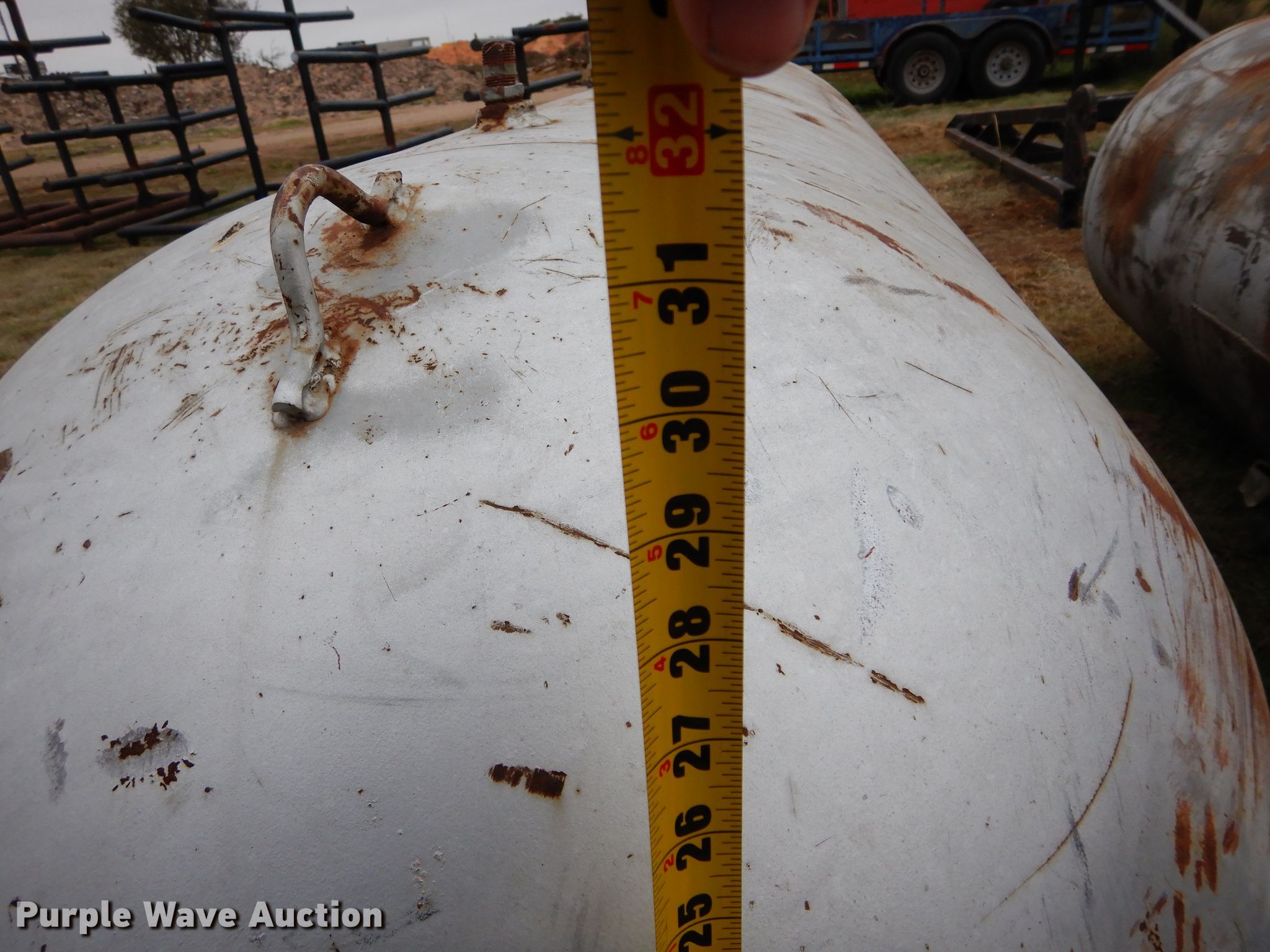 (4) bulk fuel tanks in Slaton, TX Item FK9899 sold Purple Wave