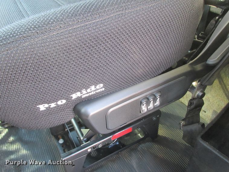 image for item DA8336 2006 Kenworth T600 semi truck