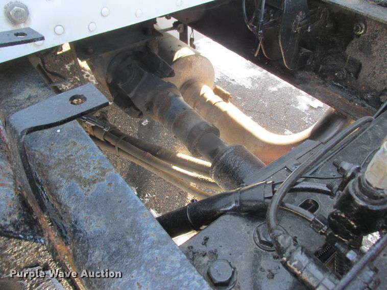 image for item DA8336 2006 Kenworth T600 semi truck