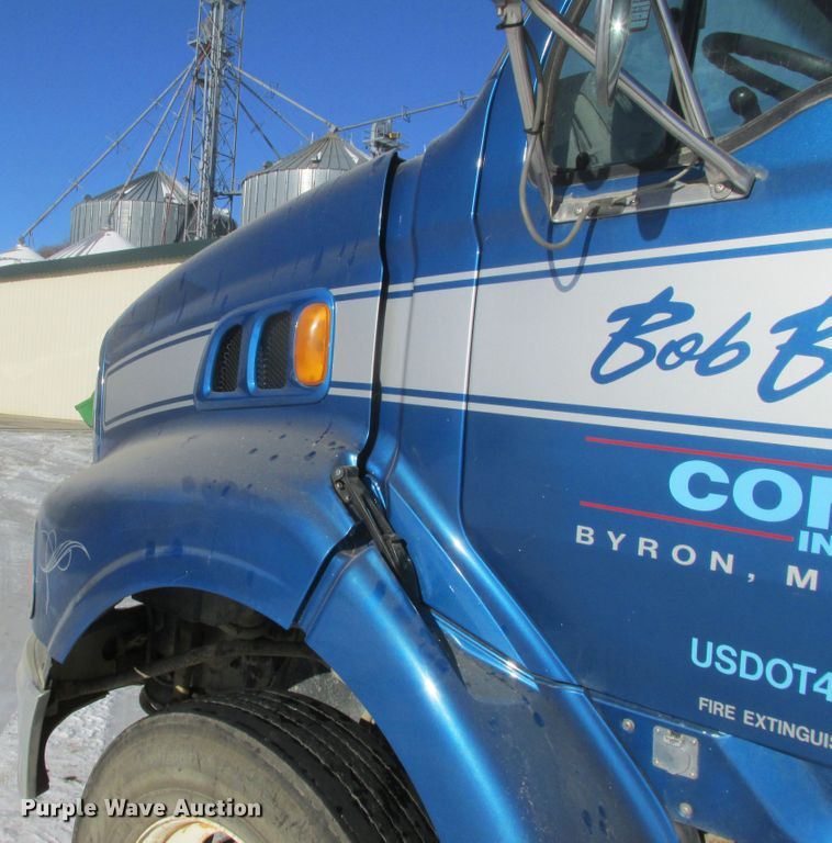 image for item DA8338 2007 Sterling A-Line semi truck