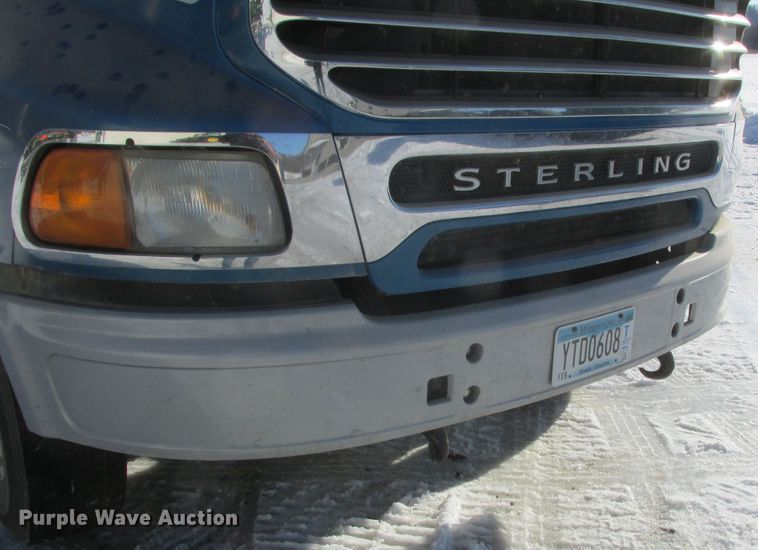 image for item DA8338 2007 Sterling A-Line semi truck