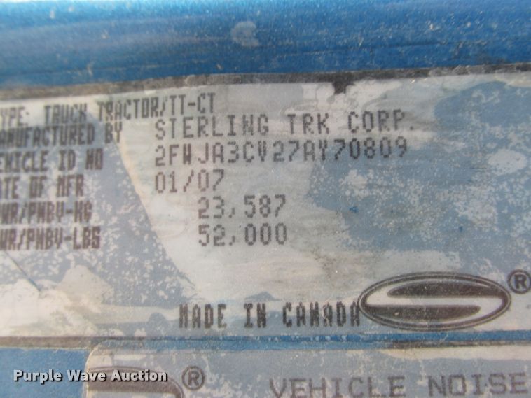 image for item DA8338 2007 Sterling A-Line semi truck