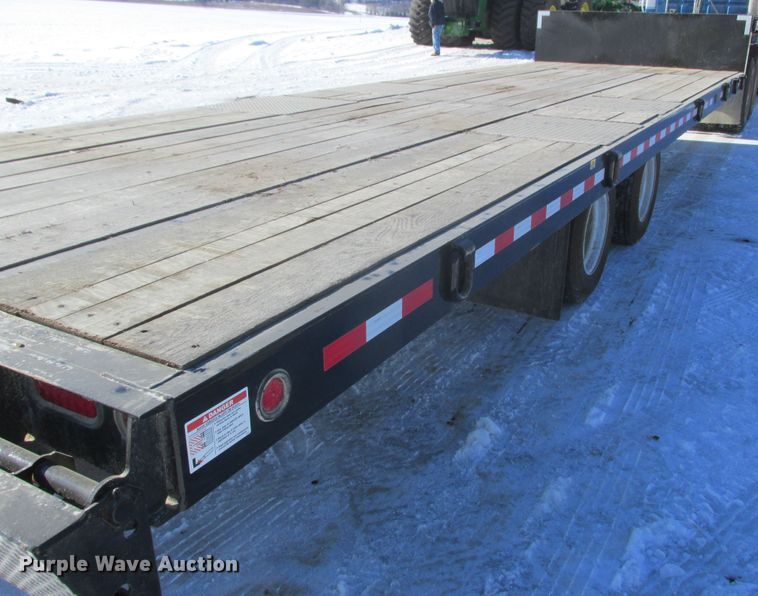 image for item DA8339 2018 Towmaster T-40T tilt deck equipment trailer