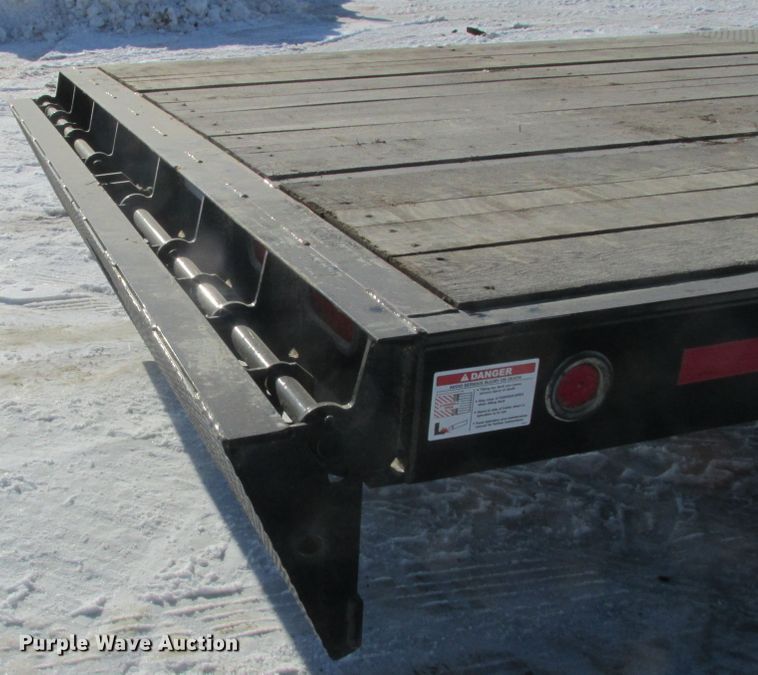 image for item DA8339 2018 Towmaster T-40T tilt deck equipment trailer