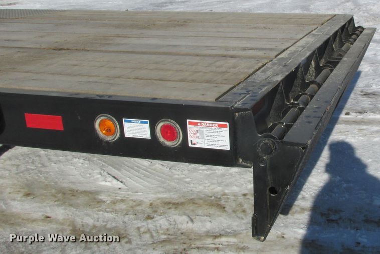 image for item DA8339 2018 Towmaster T-40T tilt deck equipment trailer