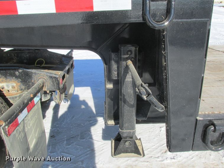 image for item DA8339 2018 Towmaster T-40T tilt deck equipment trailer