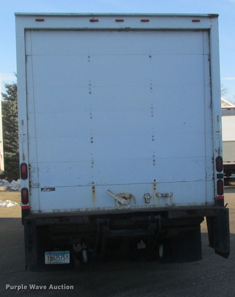 image for item DA8340 2011 Isuzu NPR HD box truck