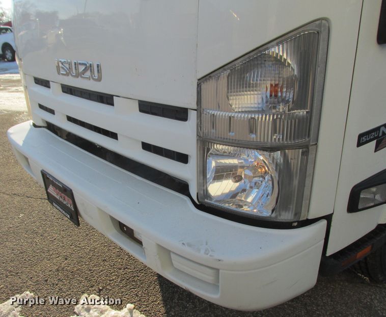 image for item DA8340 2011 Isuzu NPR HD box truck