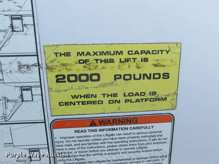 image for item DA8340 2011 Isuzu NPR HD box truck