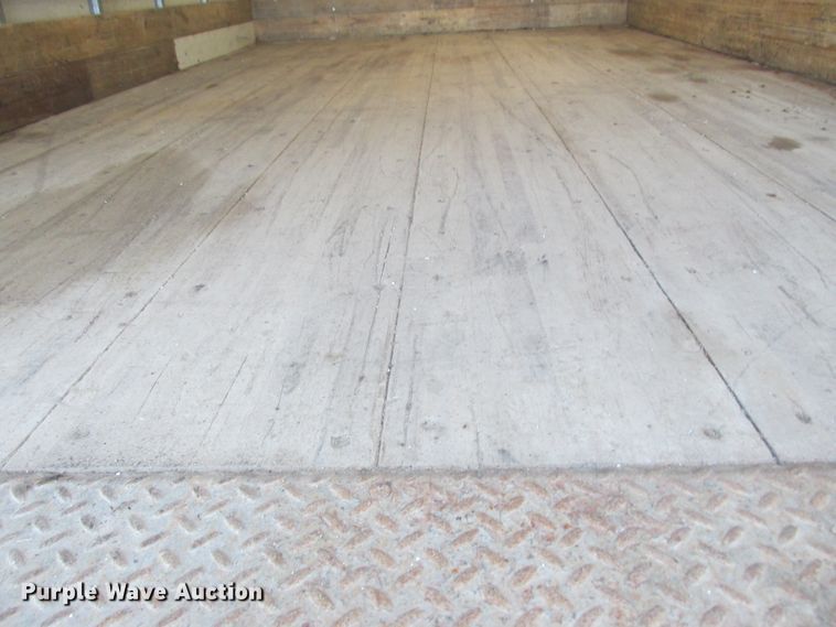 image for item DA8340 2011 Isuzu NPR HD box truck