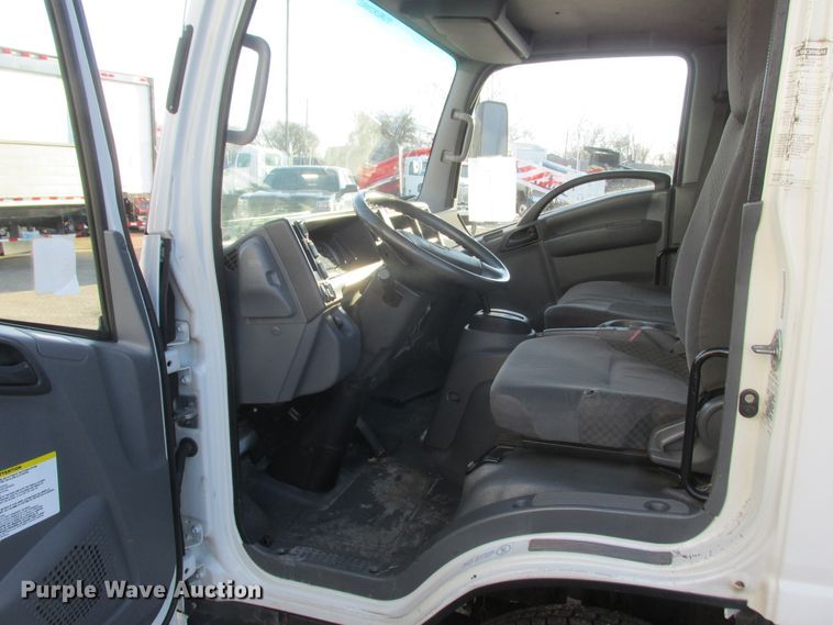 image for item DA8340 2011 Isuzu NPR HD box truck