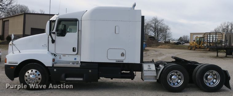 image for item DB10099 2005 Kenworth T600 semi truck