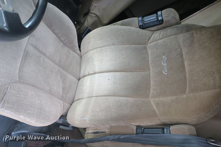 image for item DB10099 2005 Kenworth T600 semi truck