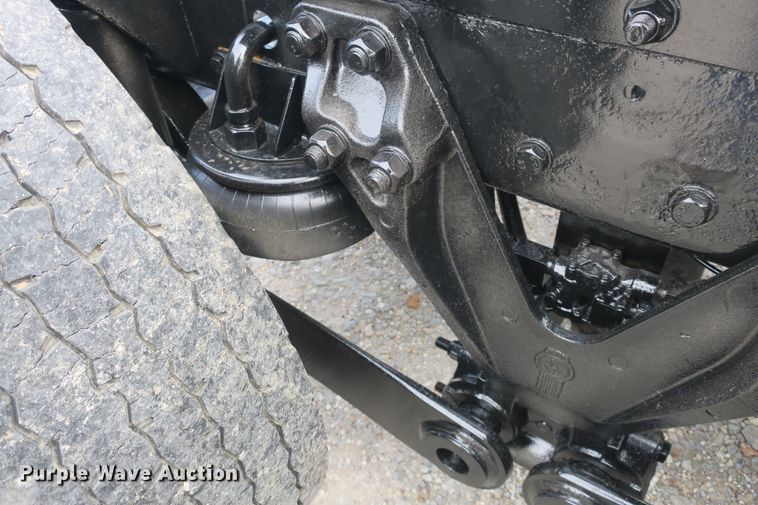 image for item DB10099 2005 Kenworth T600 semi truck