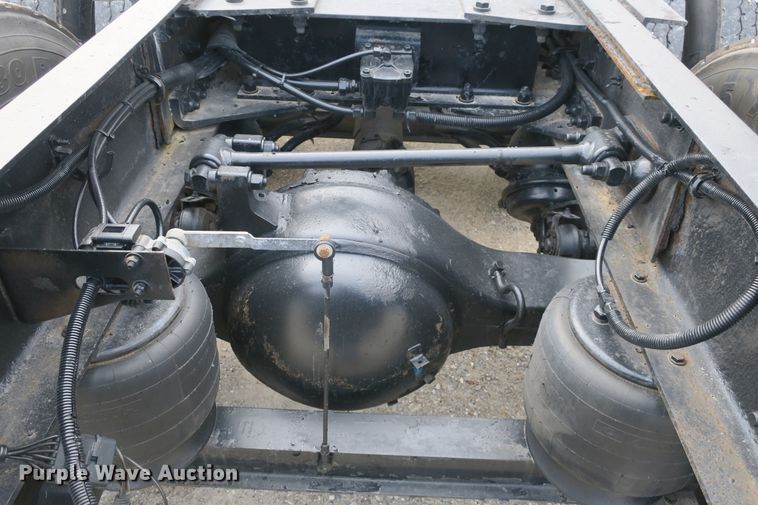 image for item DB10100 2007 Kenworth T600 semi truck