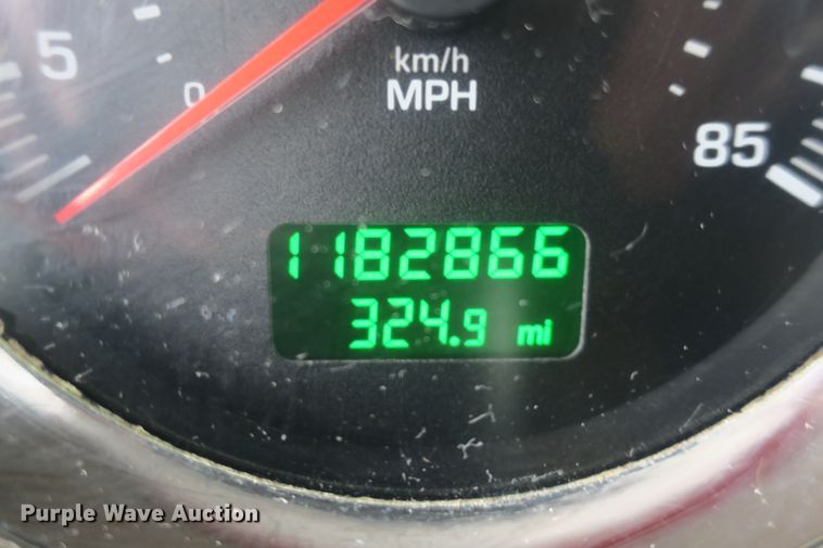 image for item DB10100 2007 Kenworth T600 semi truck