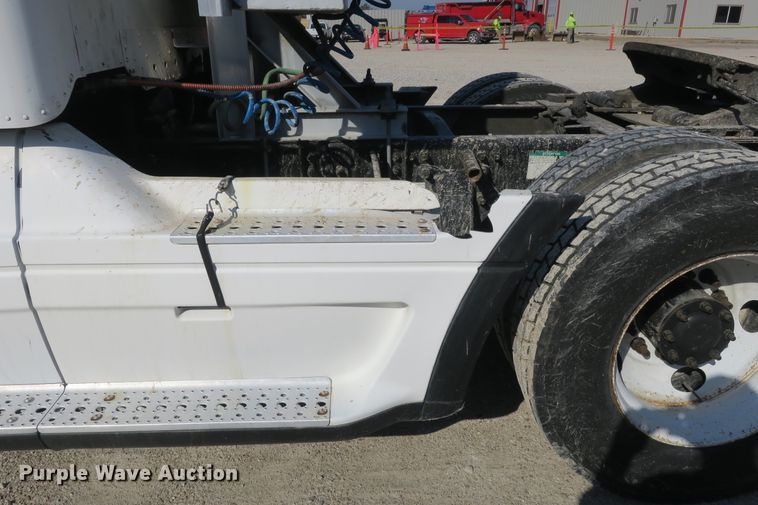 image for item DB10134 1997 Freightliner Century Class semi truck