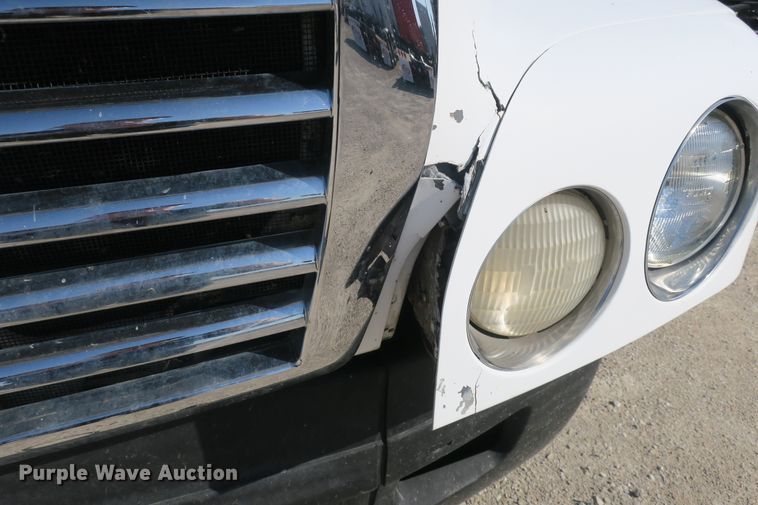 image for item DB10134 1997 Freightliner Century Class semi truck