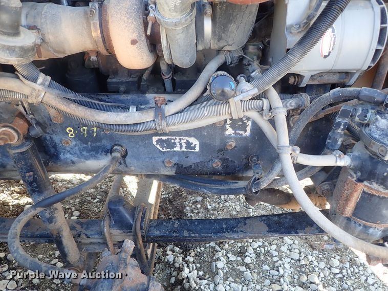 image for item DC3443 1993 Kenworth T450 semi truck