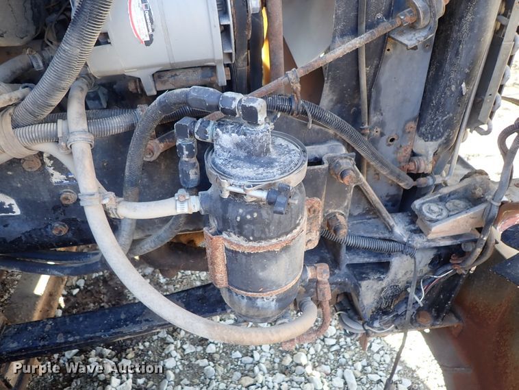 image for item DC3443 1993 Kenworth T450 semi truck