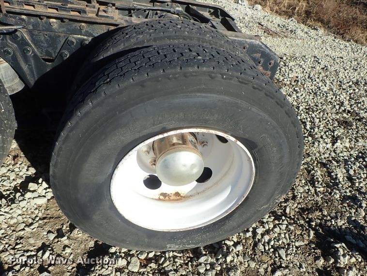 image for item DC3443 1993 Kenworth T450 semi truck