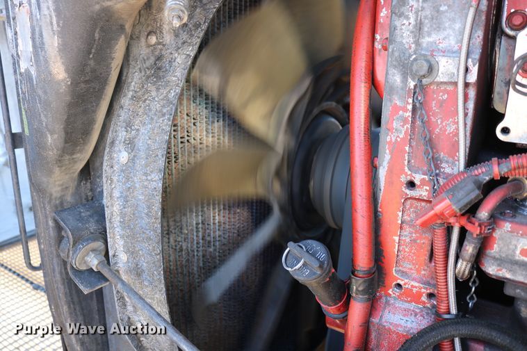 image for item DD6056 2005 Kenworth T800 semi truck