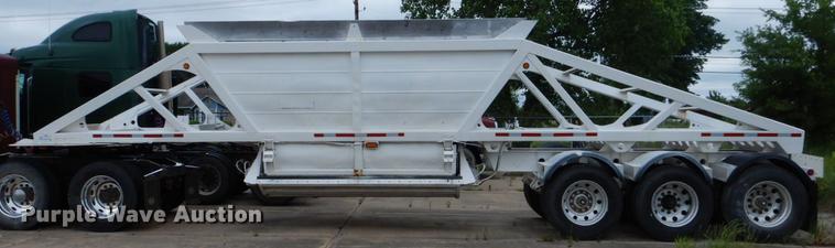 image for item DE3957 2009 American Carrier Equipment ABD370T bottom dump trailer