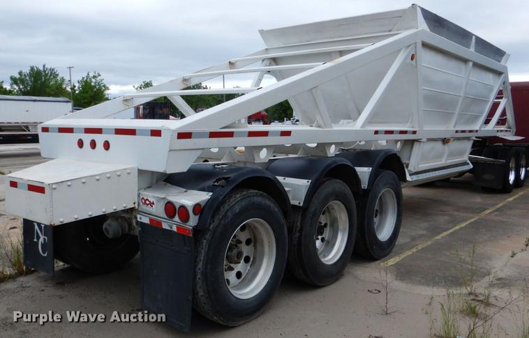 image for item DE3957 2009 American Carrier Equipment ABD370T bottom dump trailer