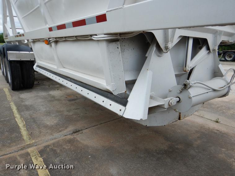 image for item DE3957 2009 American Carrier Equipment ABD370T bottom dump trailer