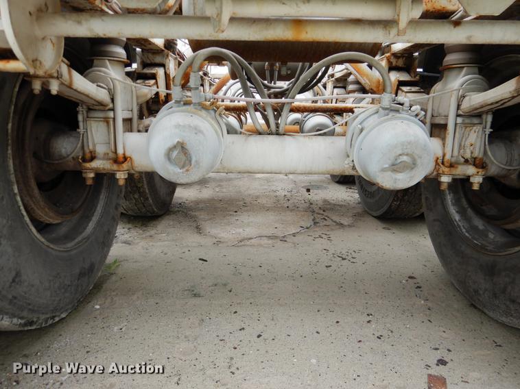 image for item DE3957 2009 American Carrier Equipment ABD370T bottom dump trailer