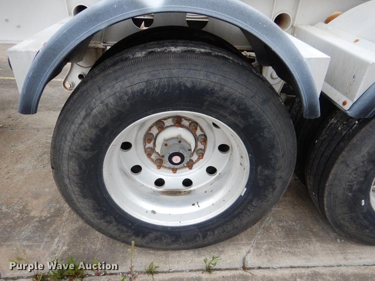 image for item DE3957 2009 American Carrier Equipment ABD370T bottom dump trailer