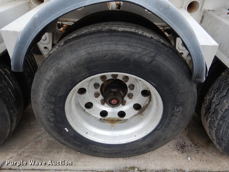 image for item DE3957 2009 American Carrier Equipment ABD370T bottom dump trailer