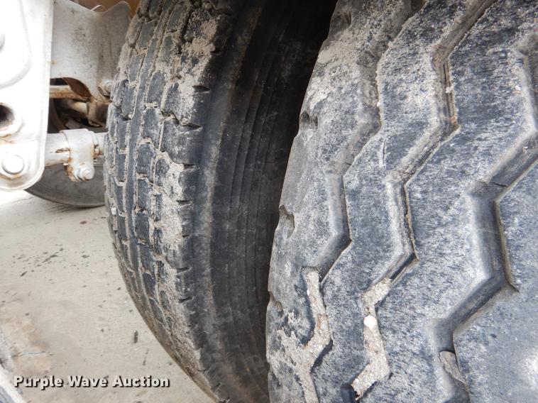 image for item DE3957 2009 American Carrier Equipment ABD370T bottom dump trailer