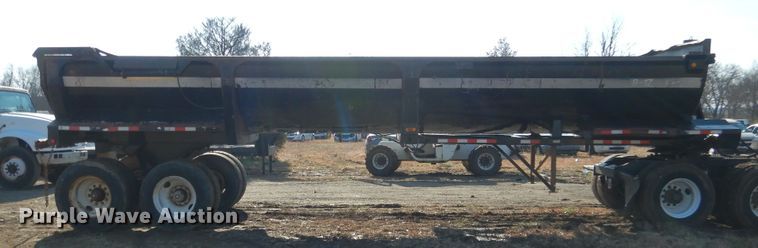 image for item DE4073 1997 Rancho end dump trailer