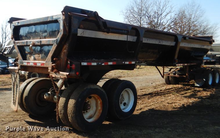 image for item DE4073 1997 Rancho end dump trailer