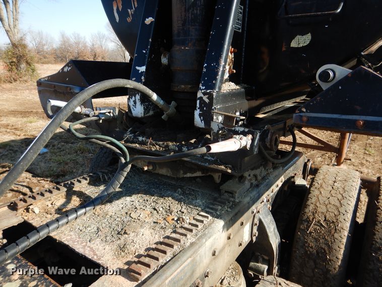 image for item DE4073 1997 Rancho end dump trailer