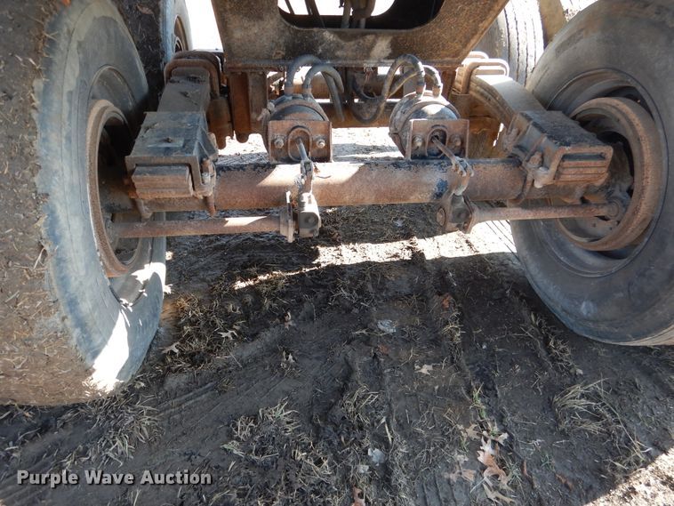 image for item DE4073 1997 Rancho end dump trailer