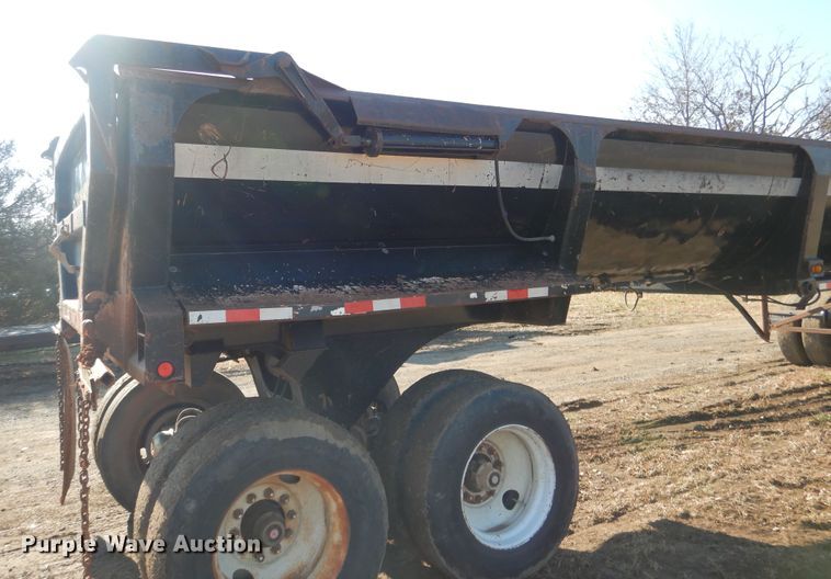 image for item DE4073 1997 Rancho end dump trailer