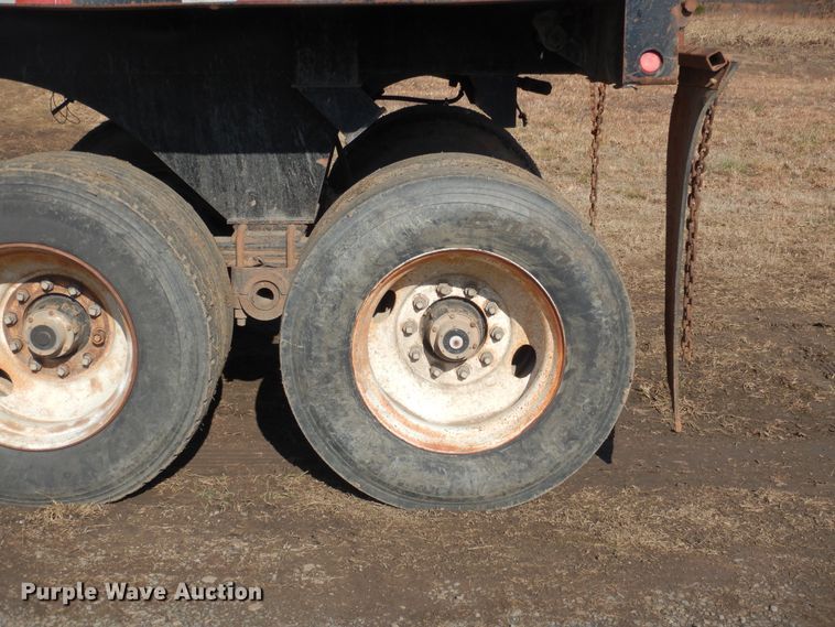 image for item DE4073 1997 Rancho end dump trailer