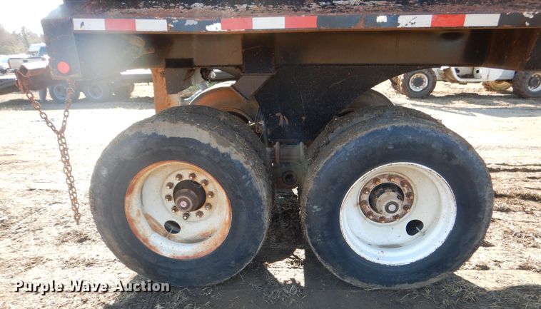 image for item DE4073 1997 Rancho end dump trailer