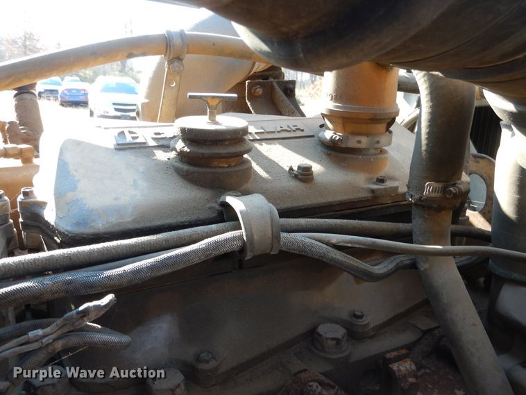 image for item DE4074 1987 Peterbilt 379 semi truck