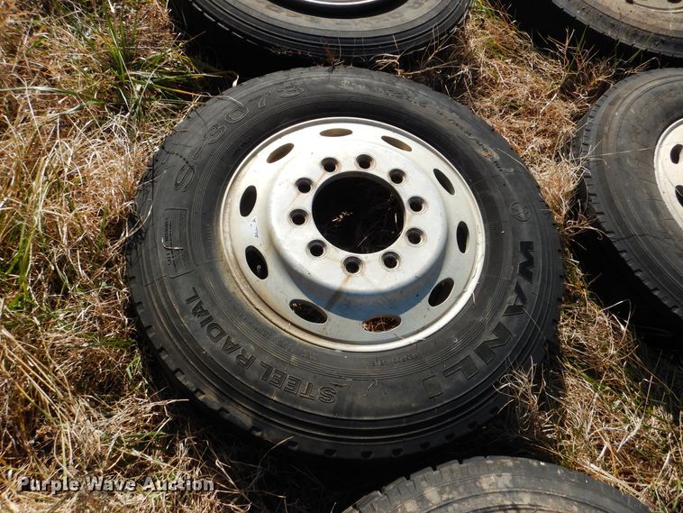 image for item DE4074 1987 Peterbilt 379 semi truck