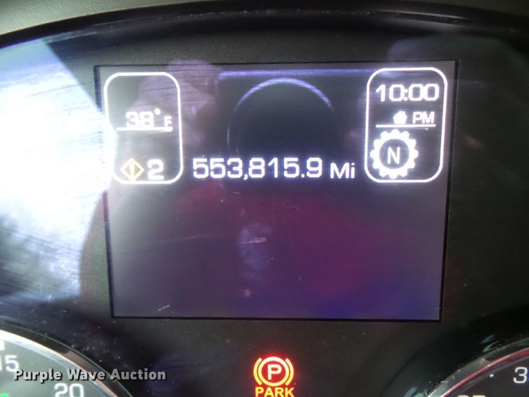 image for item DF0820 2015 Kenworth T680 semi truck