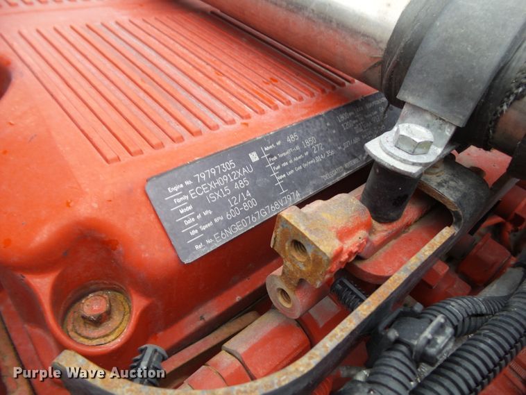 image for item DF0820 2015 Kenworth T680 semi truck