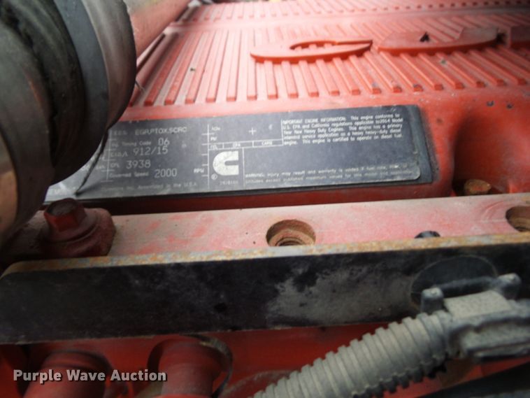 image for item DF0820 2015 Kenworth T680 semi truck