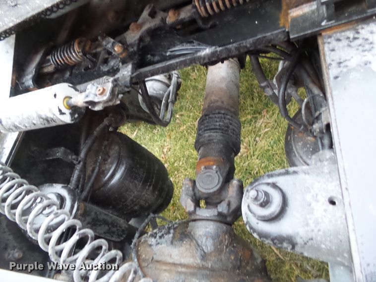 image for item DF0820 2015 Kenworth T680 semi truck